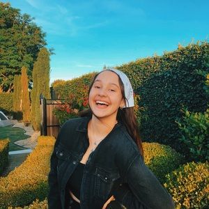 Meet your Posher, Torie